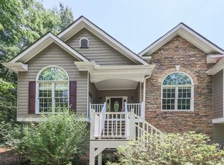 122 Sweetbriar Ct, Canton, GA 30115