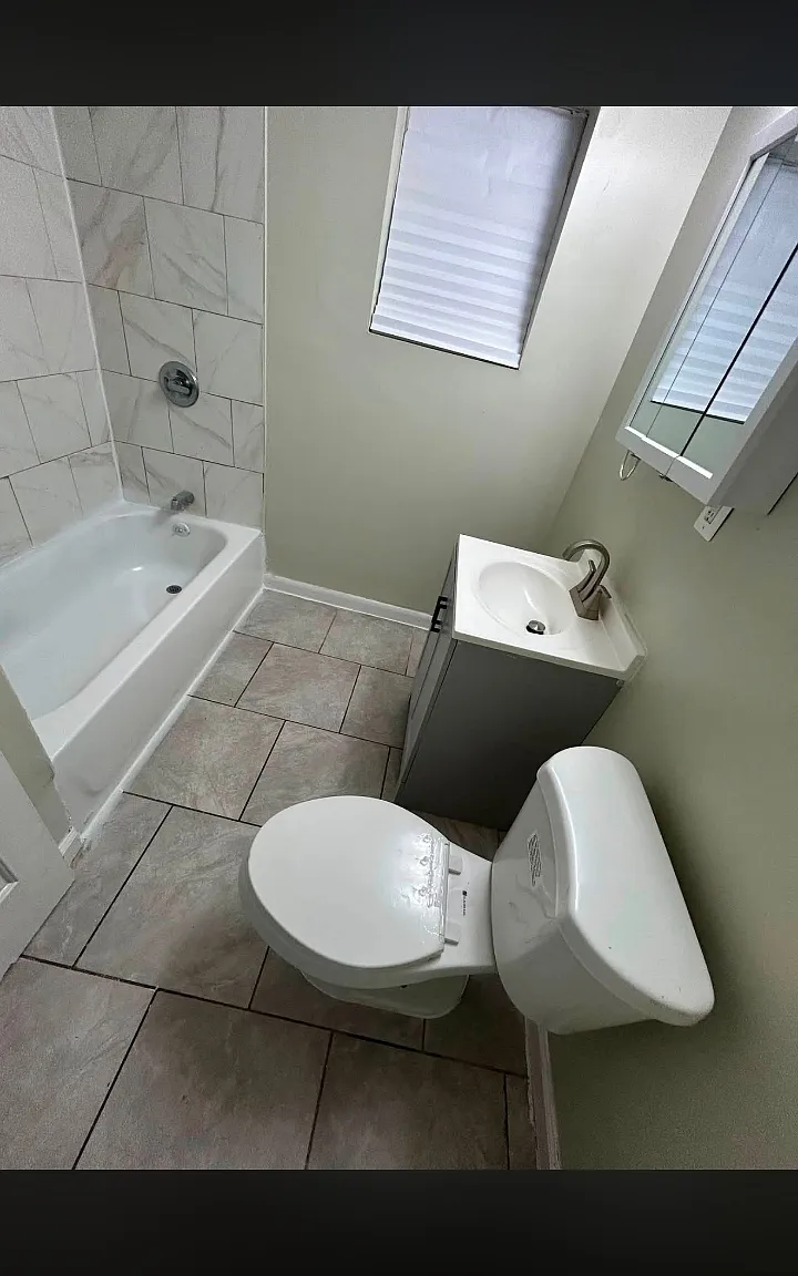 1 bed, $1,595 — Photo 2