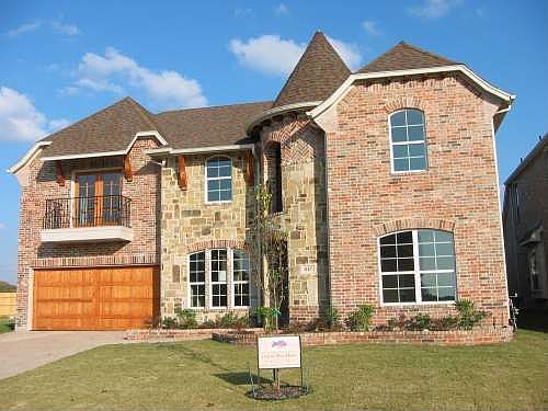 1st image of 817 Lotus Dr