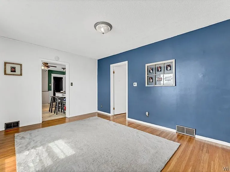 216 Curtiss St #2 — Photo 6