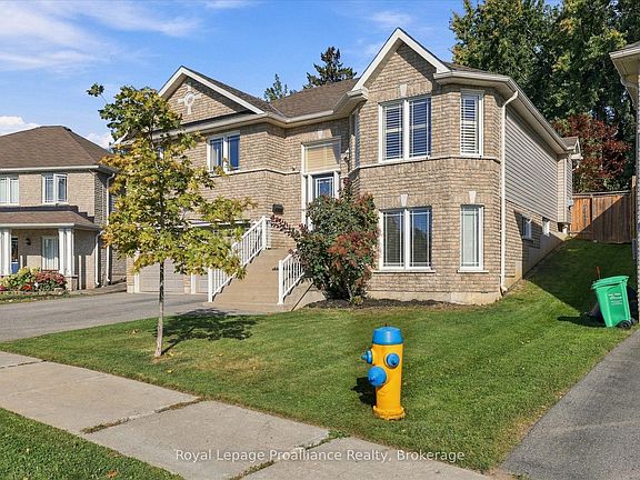 2nd image of 82 Parcells Cres