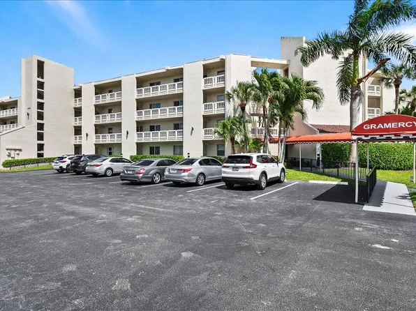 6768 10th Avenue N #410, Greenacres, FL 33467