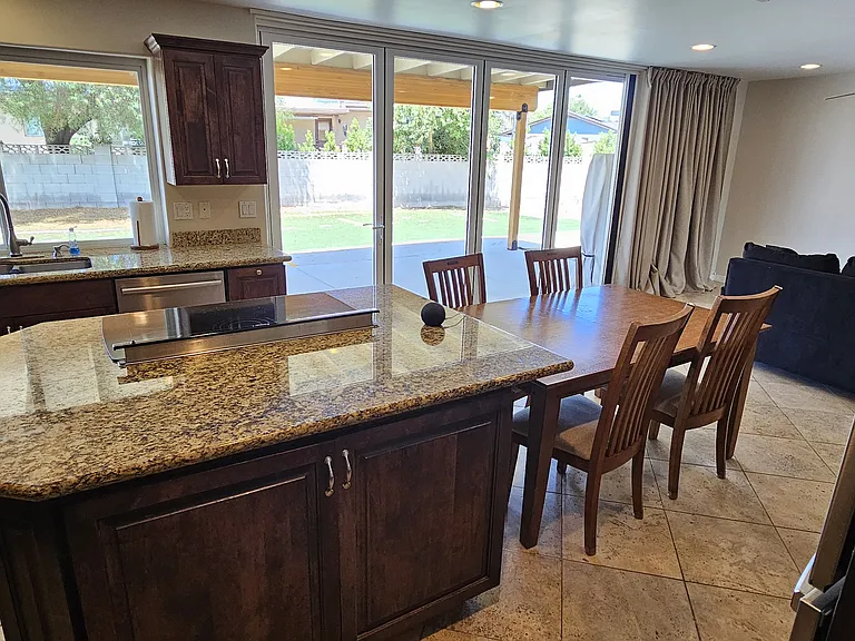 236 W Waltann Ln — Photo 8