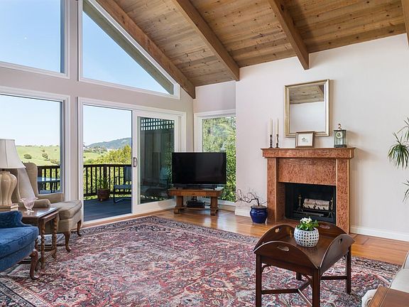 3rd image of 8 TILDEN Court