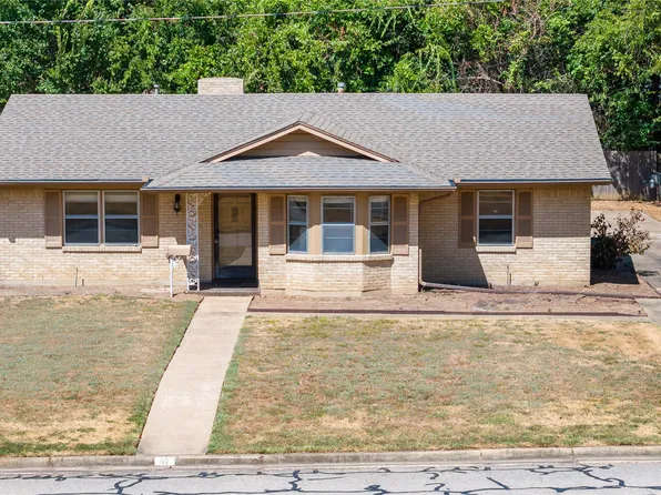 2975 Abbott Ln, Paris, TX 75460