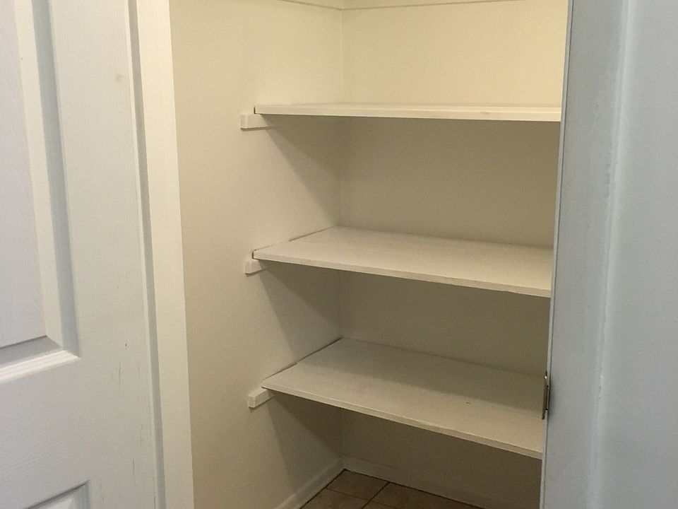 $1095 INCLUDES GAS HEAT, WATER, SEWER, GARBAGE.

LARGE KITCHEN PANTRY
