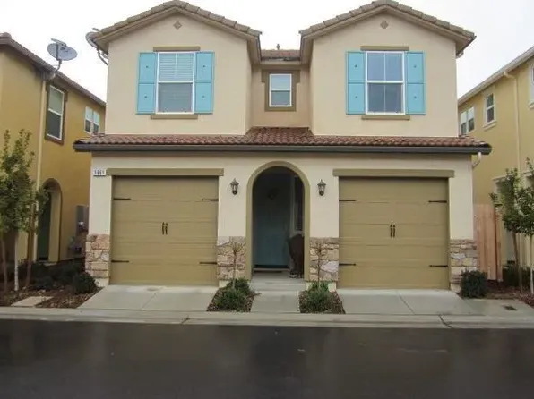 3661 Elevations Way, Clovis, CA 93619