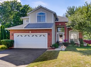 864 Tallgrass Dr, Bartlett, IL