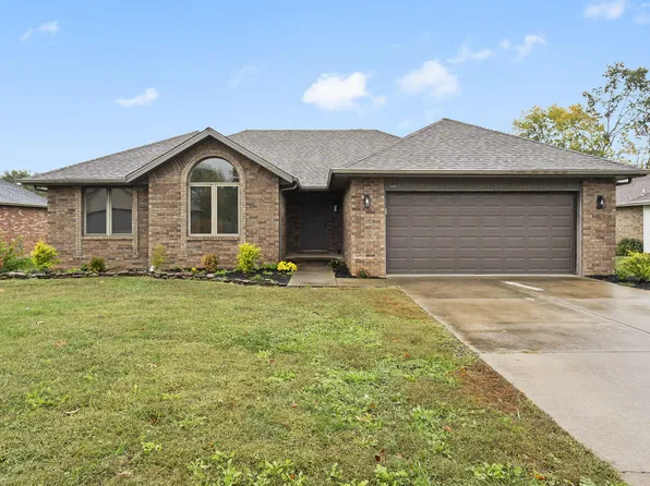 509 Willowdale Court, Nixa, MO 65714