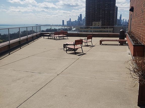 3rd image of 3100 N Lake Shore Dr APT 802