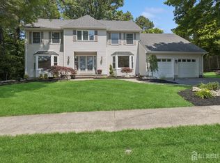 3 Cedar Ln, Milltown, NJ 08850