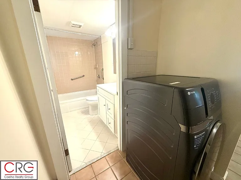 117 Thorndike St #A — Photo 7