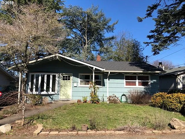 8905 SE Rural St photo 1