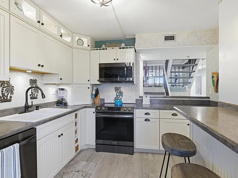355 S Ocean Dr #106 — Photo 9