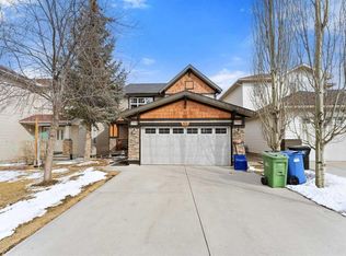 50 S Panamount Vw NW, Calgary, AB T3K 0A6