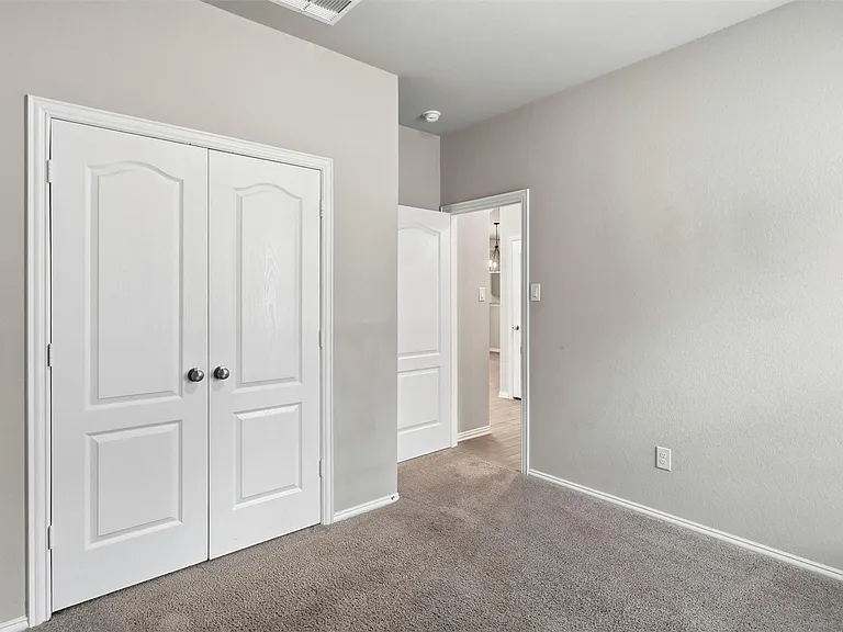 8415 Balding Dr — Photo 16