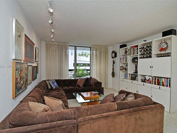 3rd image of 3400 NE 192nd St APT 307