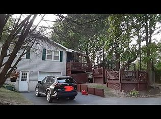 141 Kresge Farm Rd, Effort, PA 18330