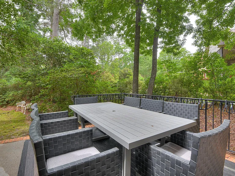 126 Dewberry Ln — Photo 45