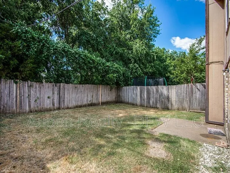 7716 Sable Ln — Photo 25