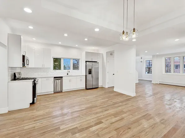 1347 Balcom Ave, Bronx, NY 10461