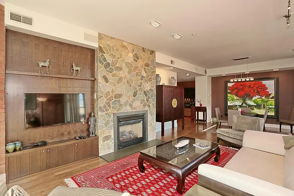 Sold by Weichert/Exchange Place | media 9