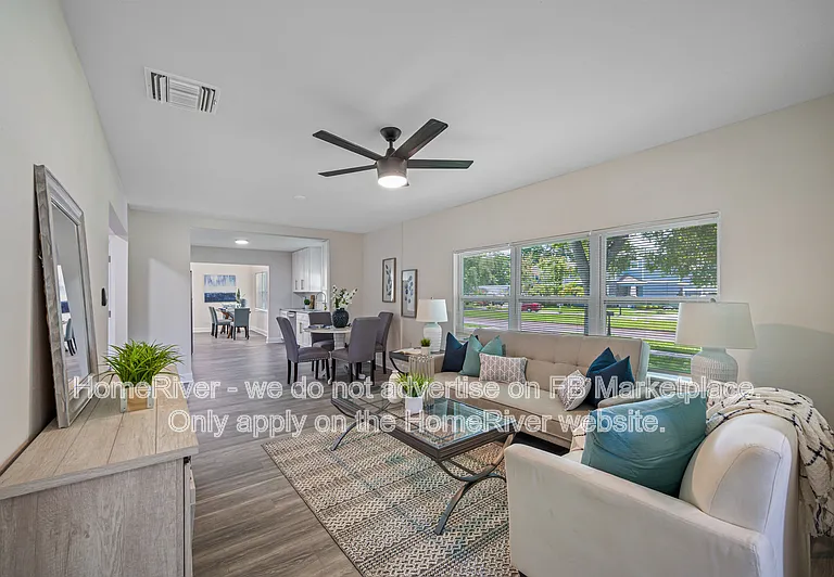 306 Park Blvd — Photo 2