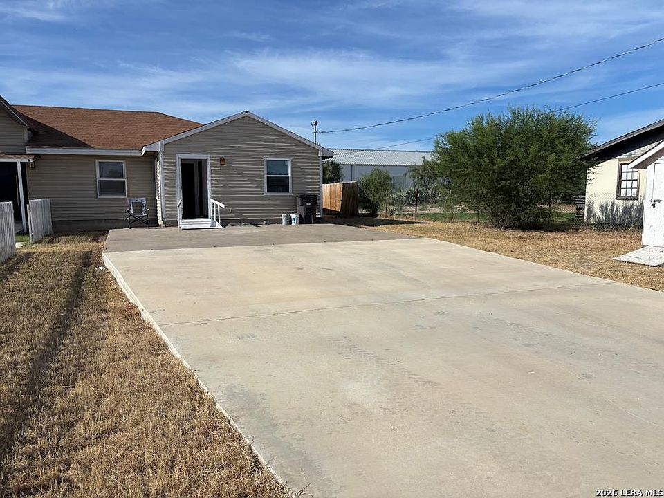1st image of 1336 Las Quintas Blvd
