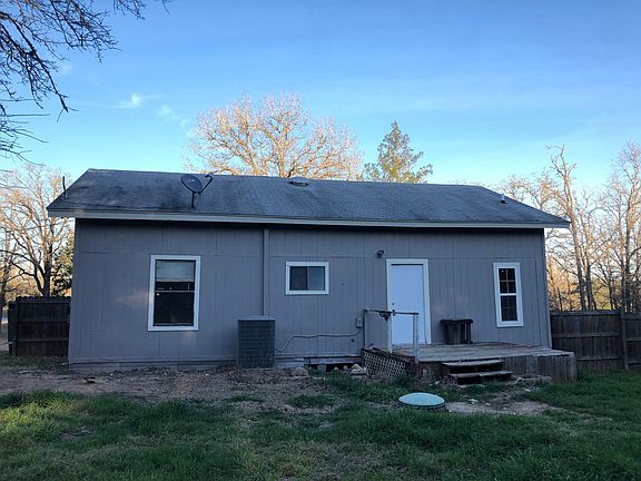 4th image of 194 Suzanne Dr