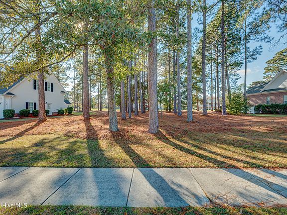 3rd image of 1380 Grandiflora Drive