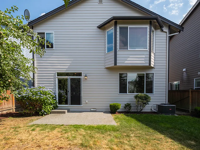 613 195th St SE — Photo 40