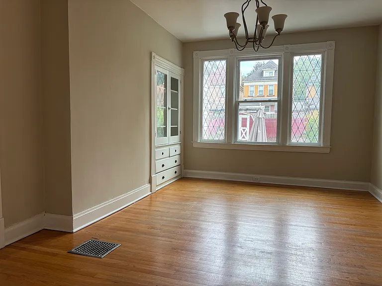 1022 Mellon St — Photo 7