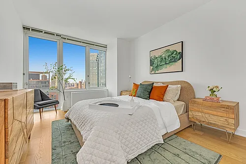 4322 Queens St Photo 1
