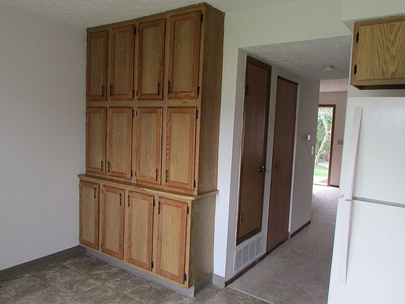 5th image of 5919 Flannigan Ct
