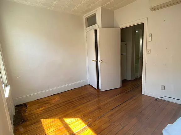 3rd image of 259 Powers St #2W