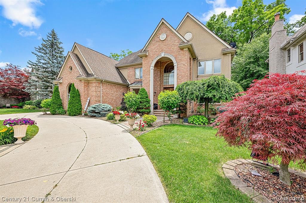 7 Cabri Ln, Dearborn Heights, MI 48127 Zillow