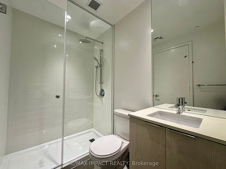 448 Burnhamthorpe Rd W — Photo 24