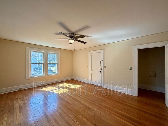 4th image of 19 Saluda St APT 1