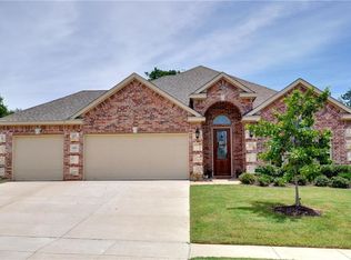 923 Christopher Dr, Cedar Hill, TX 75104