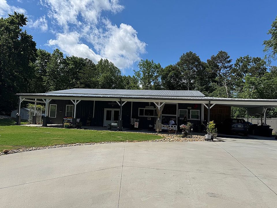 1st image of 4572 Old Cornelia Hwy