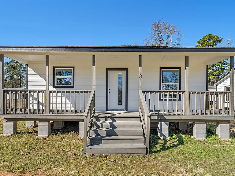 871 Highway 150 — Photo 1