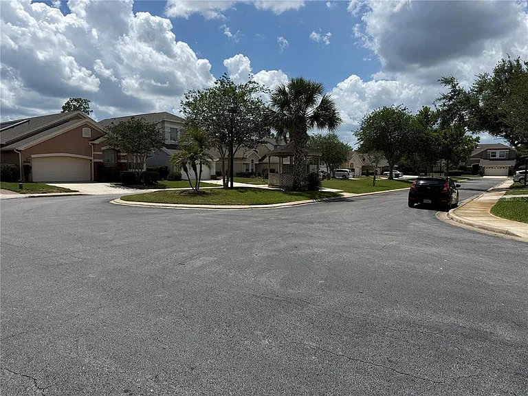 14457 Mandolin Dr — Photo 35