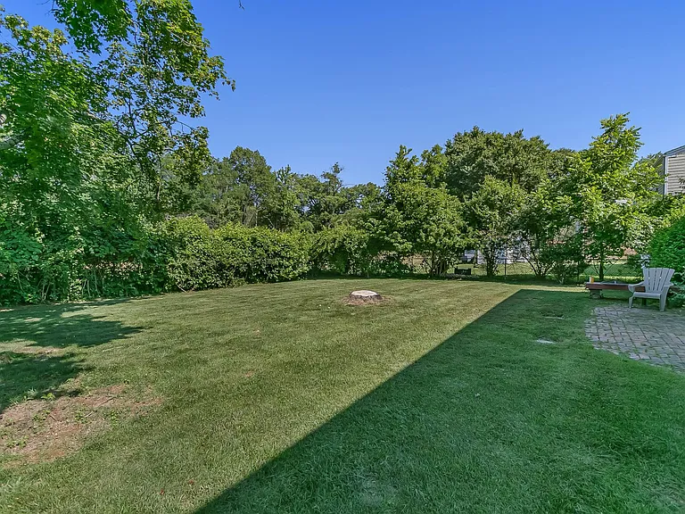8808 Patricia Ct — Photo 31