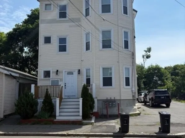 832 Montello St #3, Brockton, MA 02301