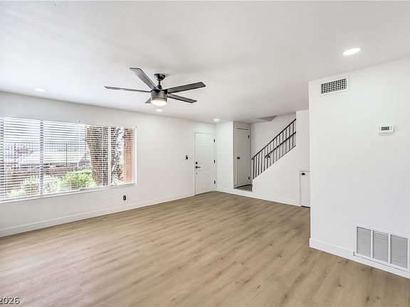 3rd image of 513 Starfire Pl