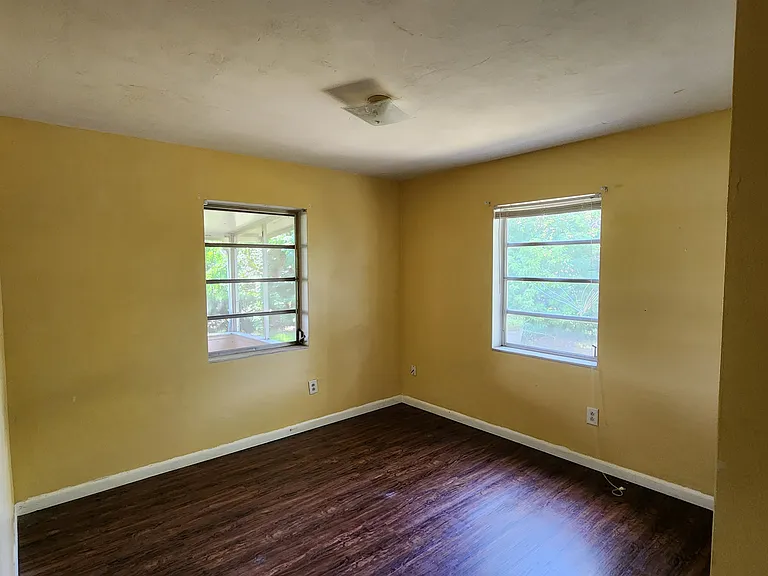 1266 W Wellington Dr — Photo 17