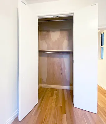 Rented by Avenues Real Estate | media 4