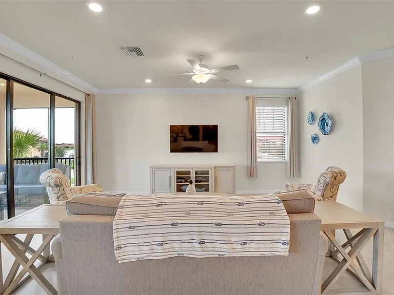 10042 Crooked Creek Dr #203 — Photo 11