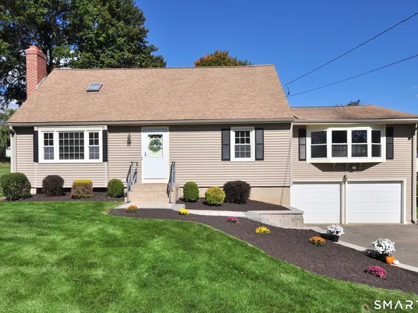 8 Peppercorn Lane, East Granby, CT 06026