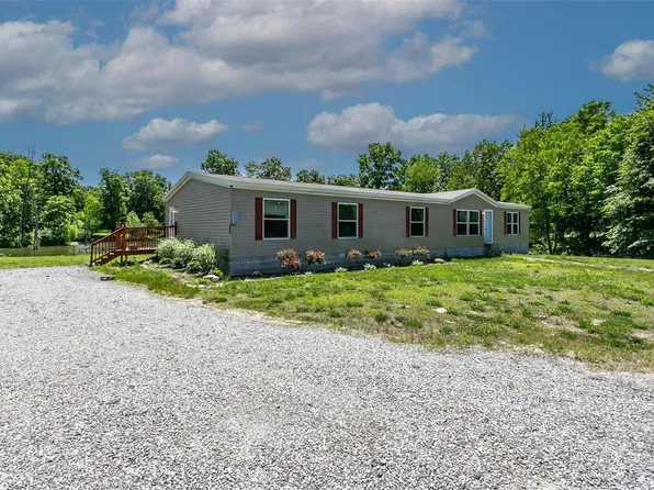 5088 Kirby Rd, Iuka, IL 62849